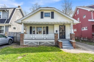 Building Photo - 3364 Silsby Rd