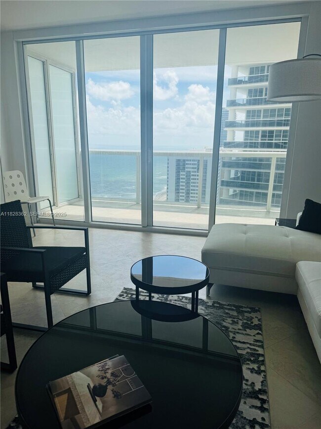 Building Photo - 1830 S Ocean Dr