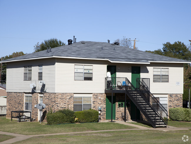 Building Photo - Lake Side Gardens Apartments