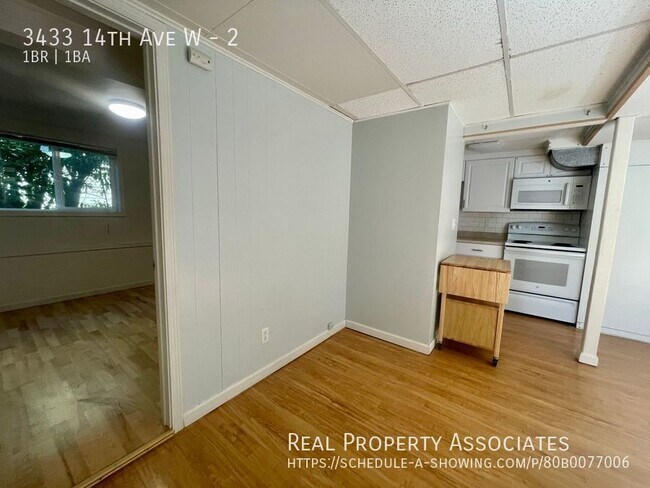 Building Photo - 3433 14th Ave W