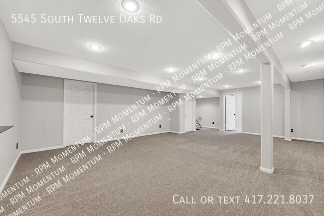 Building Photo - 5545 S Twelve Oaks Rd