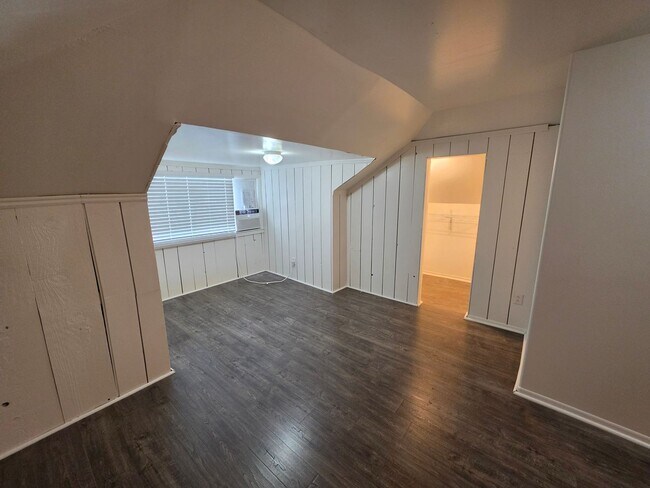 Building Photo - 170 N 100 E