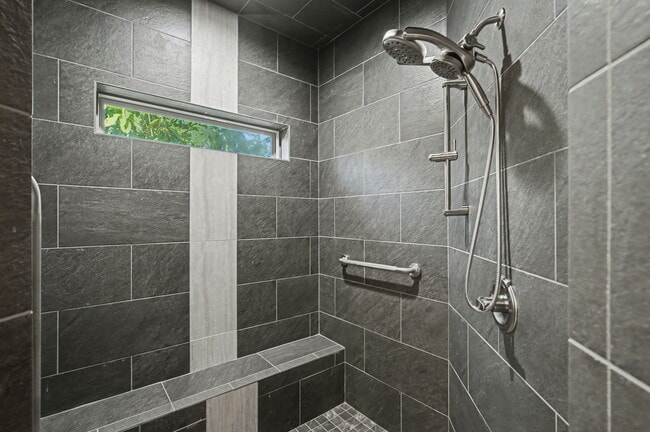 Building Photo - 1065 Wigeon Dr