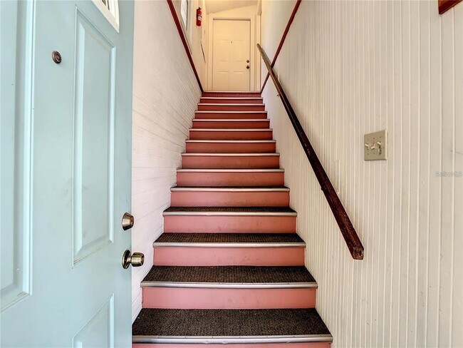 Building Photo - 1141 Sunset Point Rd