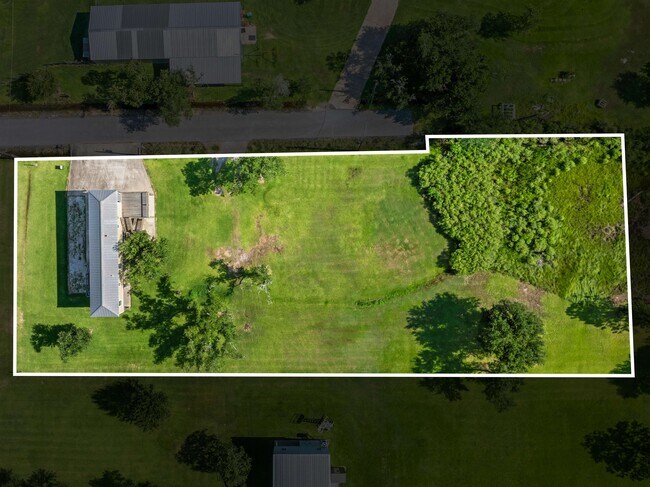 Building Photo - 178 Wallace Moore Rd
