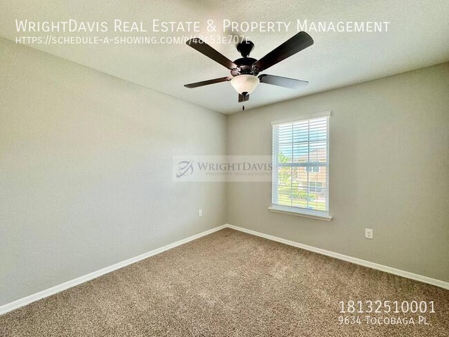 Building Photo - Gorgeous 3/2.5 townhome in the Landings in...