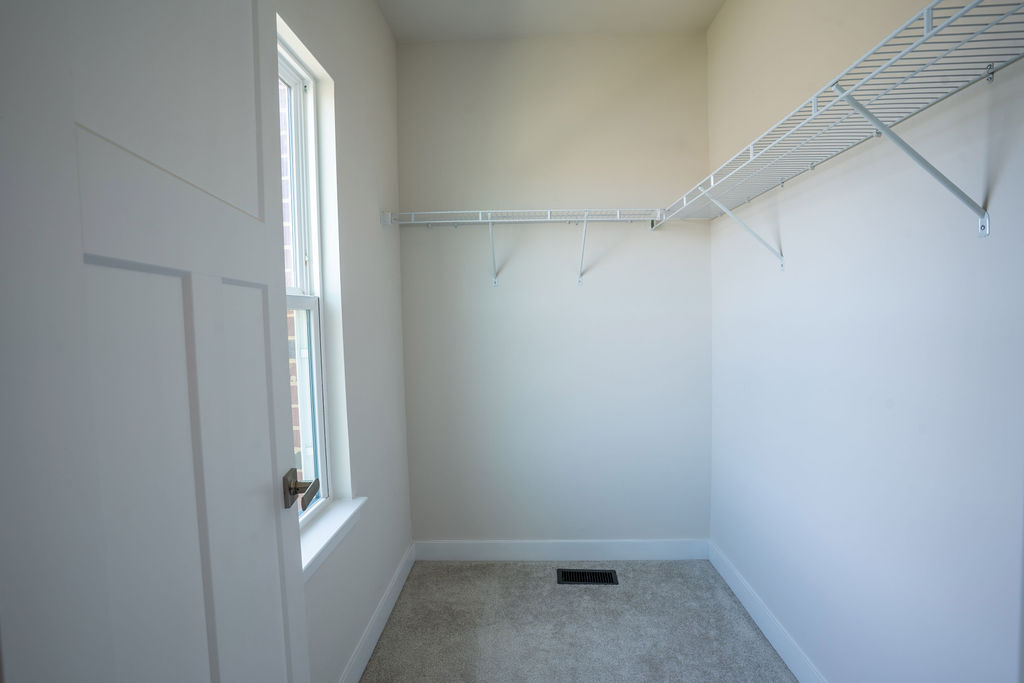 Building Photo - 100 Matisse Pl