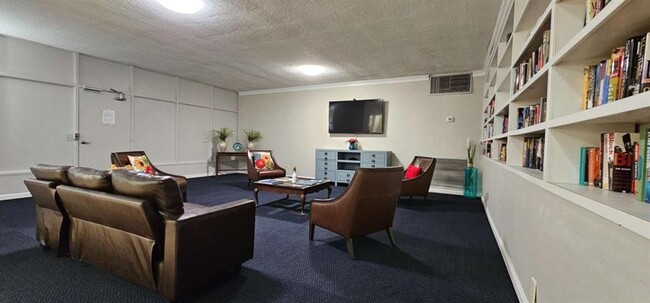 Building Photo - 2965 Pharr Ct S Northwest