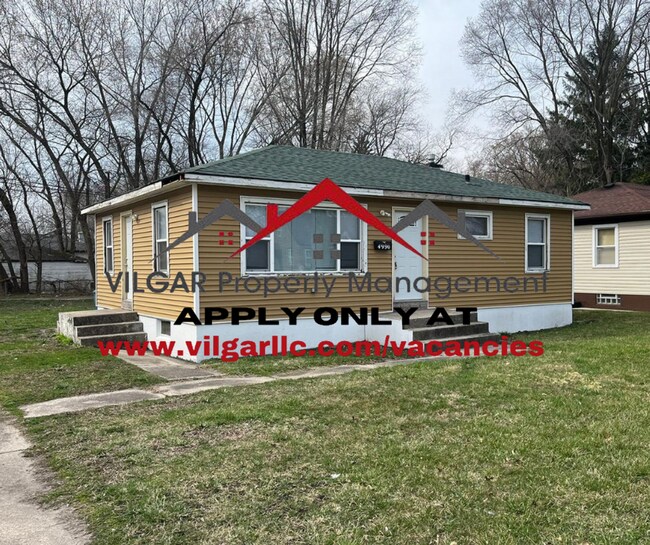 Building Photo - Gorgeous 3 spacious bedrooms, 1 attractive...