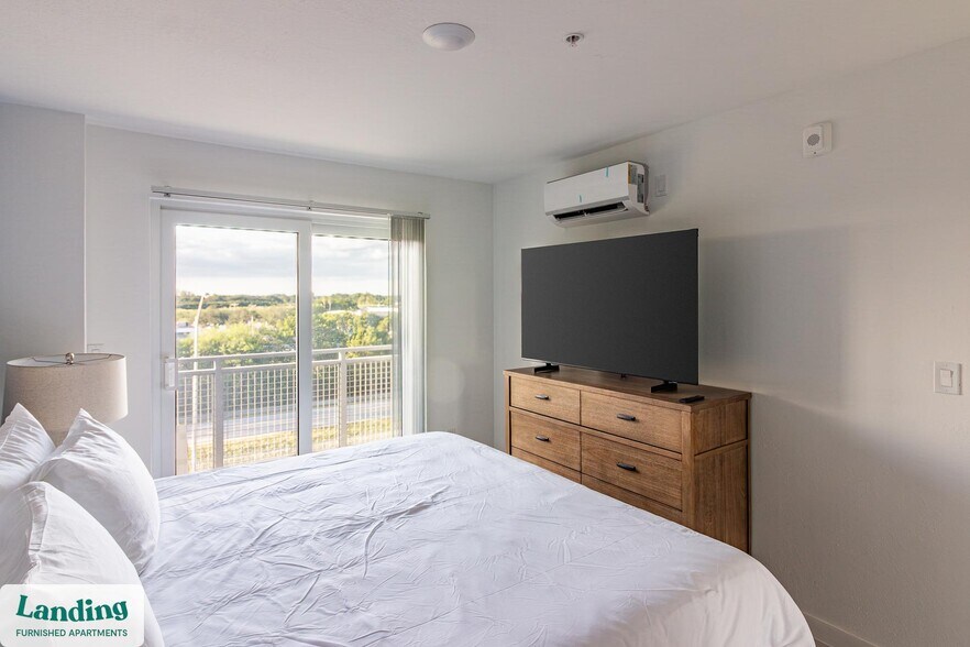 Building Photo - 25850 SW 140th Ct