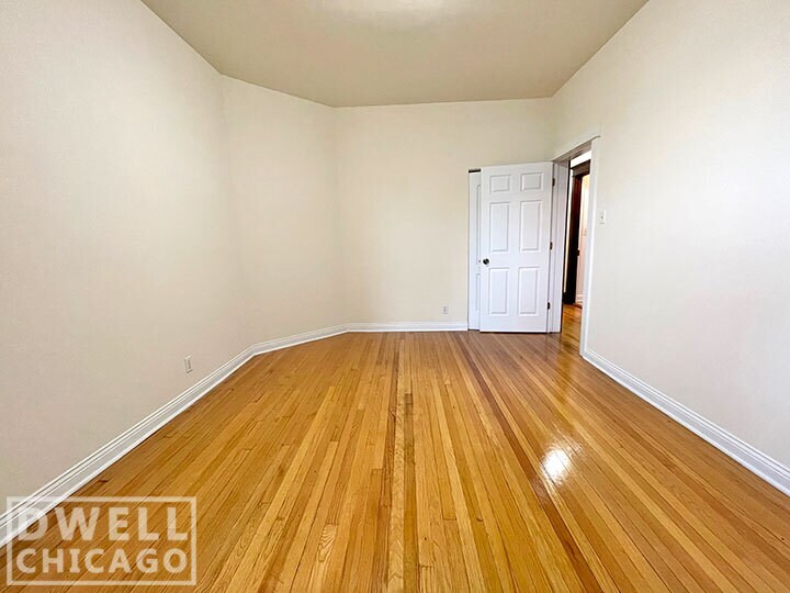 Building Photo - 2430 N Spaulding Ave