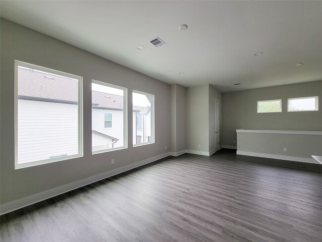 Building Photo - 8316 Curry Rd