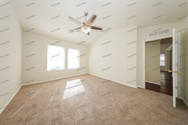 Building Photo - 10628 NW 34th Ter