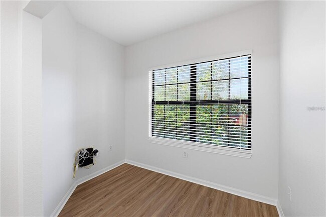 Building Photo - 2171 Portofino Pl