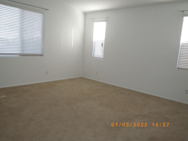 Building Photo - Beautiful 5 Bedroom House with City View