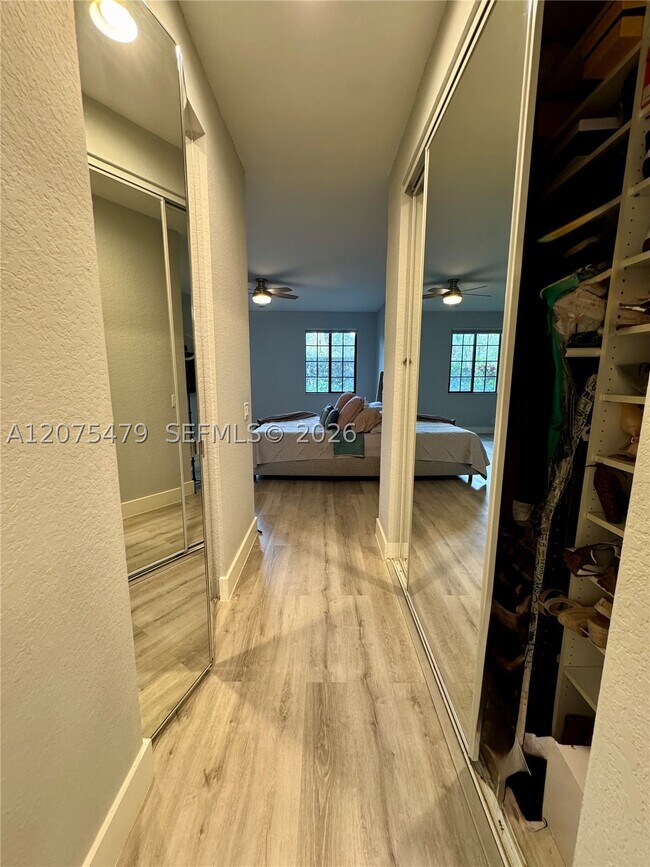 Building Photo - 2787 Center Ct Dr