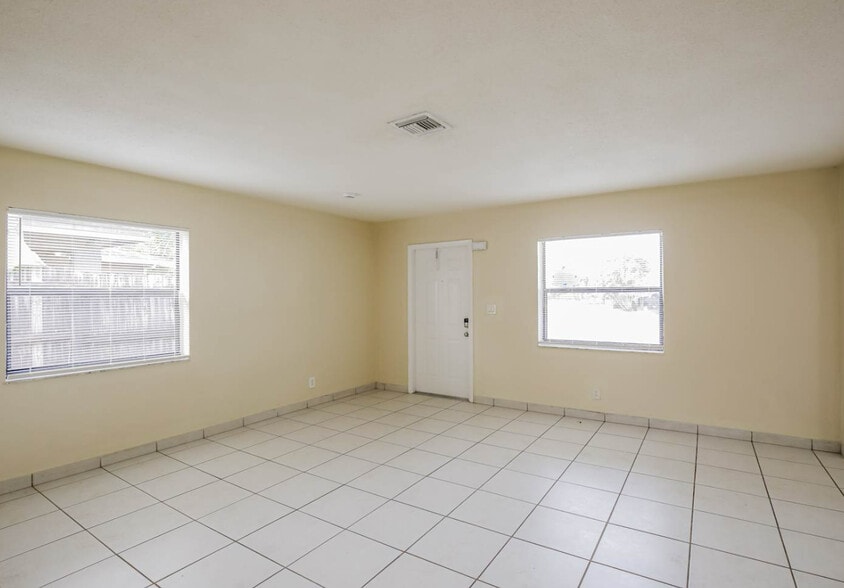 Building Photo - 7420 Johnson St