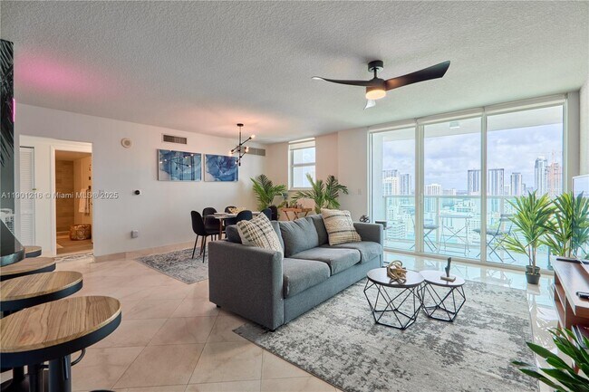 Primary Photo - 31 SE 5th St