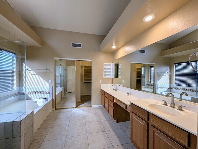 Building Photo - 12417 W Encanto Blvd