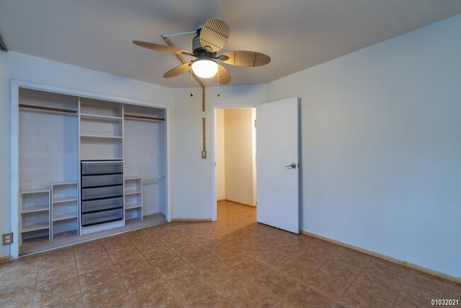 Building Photo - Pet Friendly 2-Bedroom, 1-Bath, 2-Parking ...