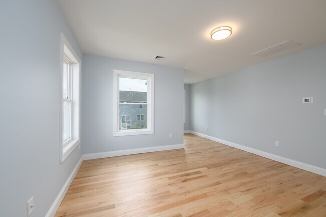 Building Photo - 314 Bordentown Ave
