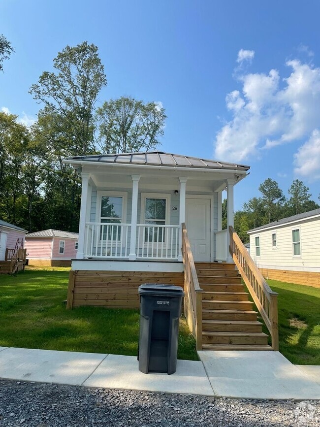 Building Photo - Timberline Cottages