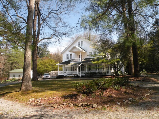 Building Photo - 2810 Greenville Hwy