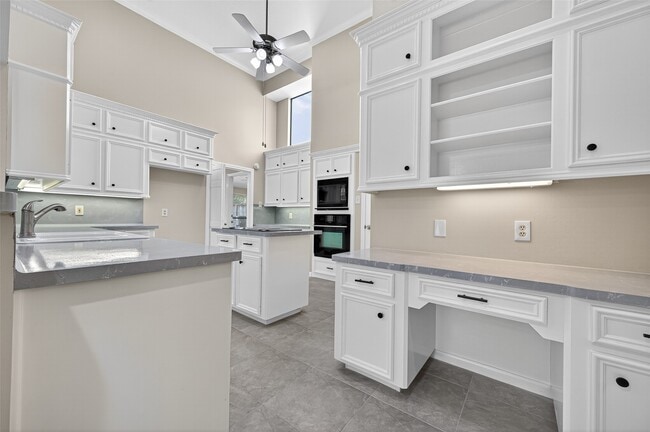 Building Photo - 4132 Deerfield Village Dr