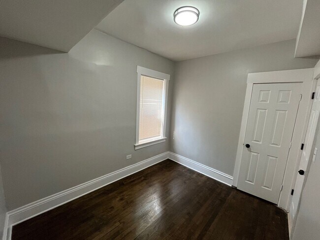 Building Photo - 5200 S Carpenter St