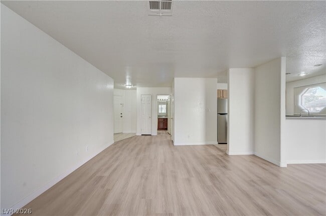 Building Photo - 5018 S Rainbow Blvd