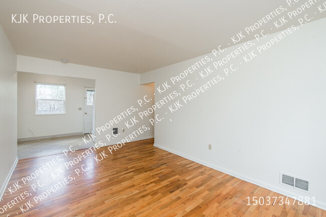 Building Photo - Same Day Showings Available! Reduced Rate!...