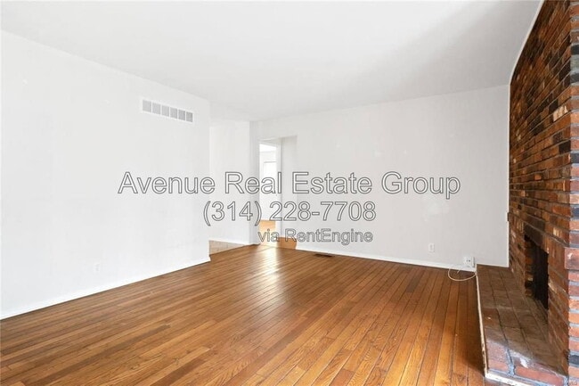 Building Photo - 3726 Briargrove Dr