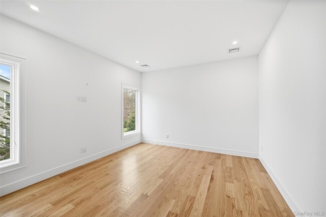 Building Photo - 67 Paulding Ln