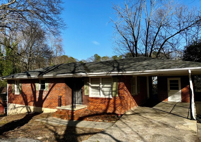 Primary Photo - Beautiful 3BR/2BA home Ranch Home with a H...