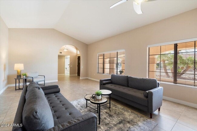 Building Photo - 12318 W Fieldstone Dr