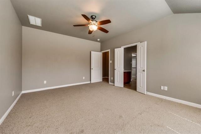 Building Photo - 409 Braewick Dr