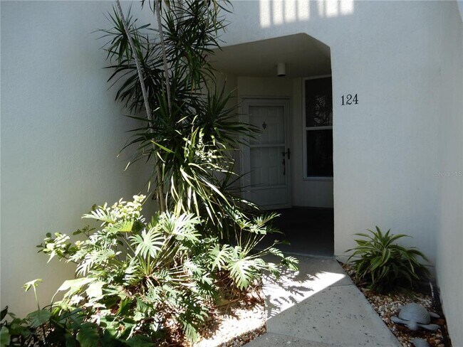 Building Photo - 5277 Isla Key Blvd S