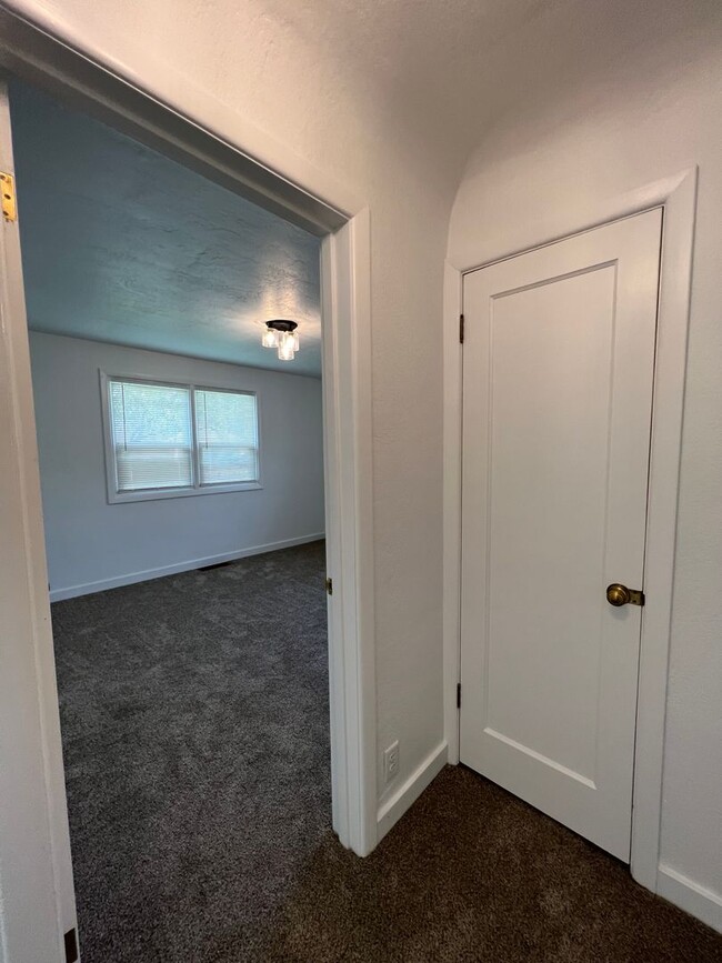 Building Photo - 545be