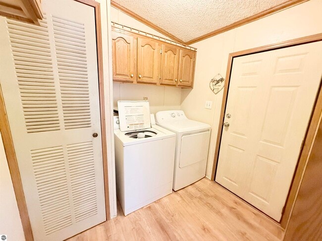 Building Photo - 105 Tippi Trail