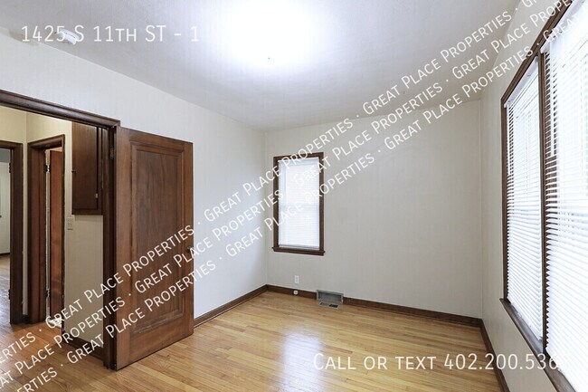 Building Photo - 1425 S 11th St