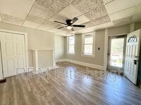 Building Photo - 1015 Smithton Ave