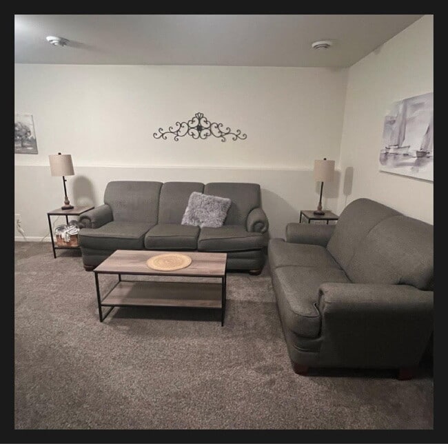 Building Photo - 3302 8th St NE