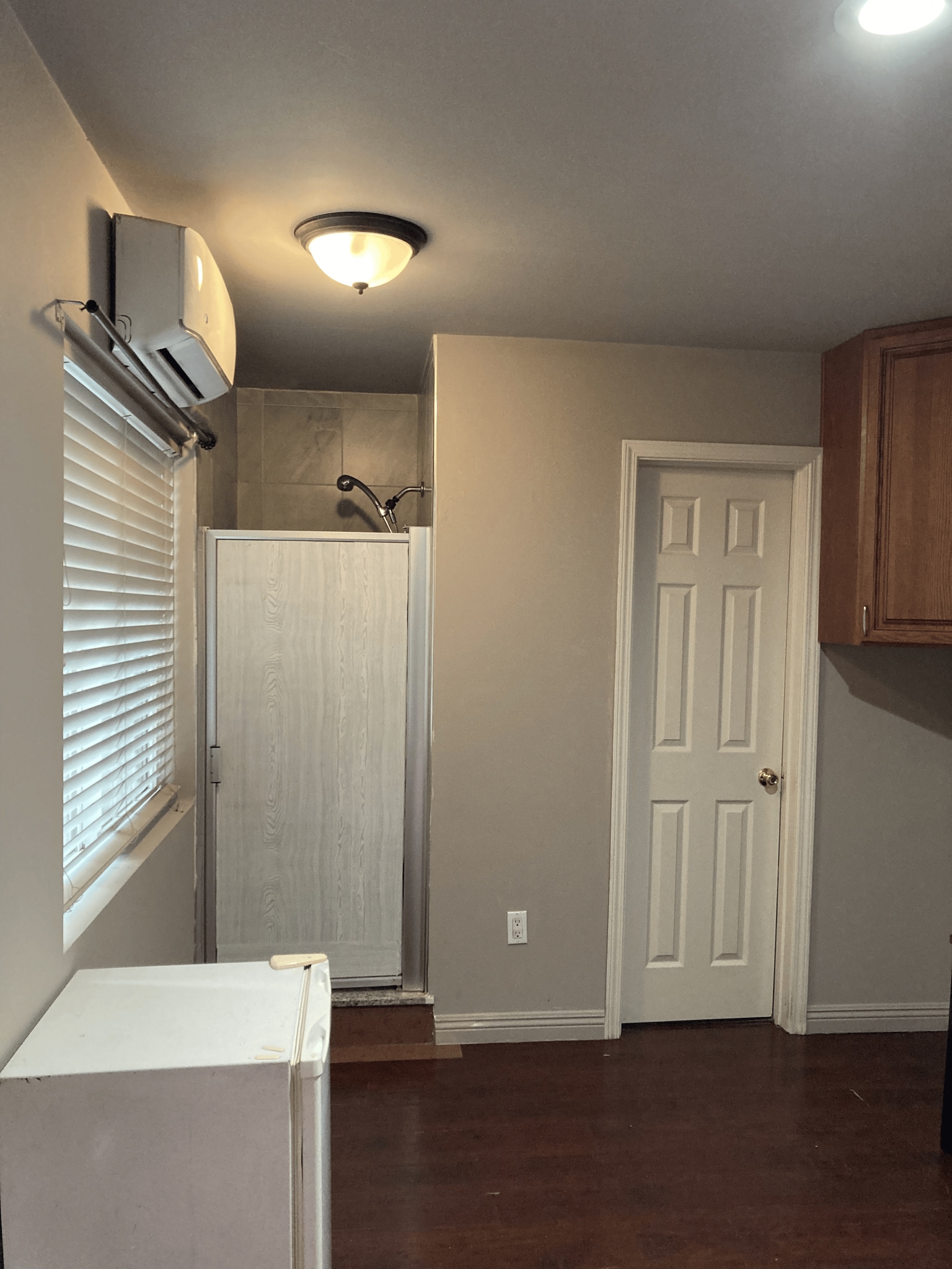 Building Photo - 11732 Killian St