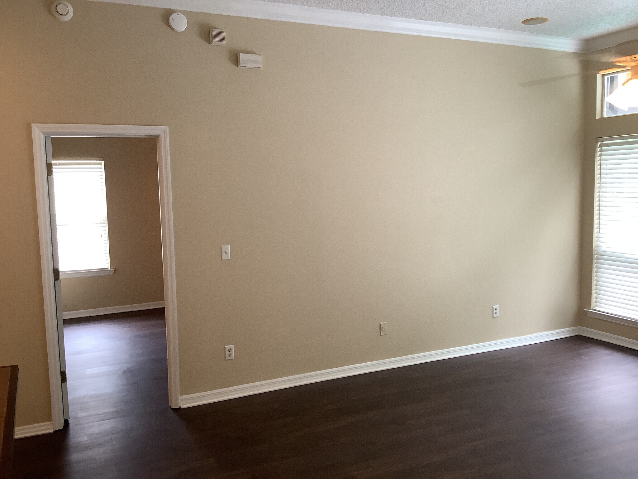 Building Photo - 181 Johns Glen Dr