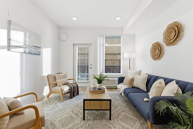 Building Photo - Garland Lofts