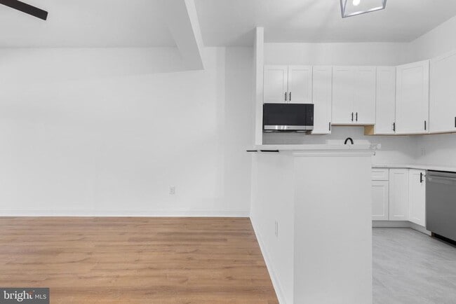 Building Photo - 4930 West Chester Pike