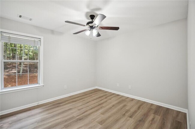 Building Photo - 165 Sable Pointe Dr