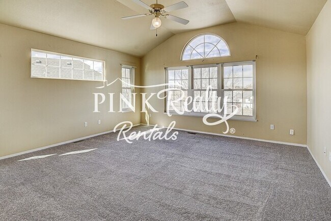 Building Photo - Gorgeous 5-Bedroom Home in Woodmen Hills w...