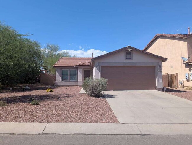 Primary Photo - Newly Remodeled Rancho Sahuarita Rental!