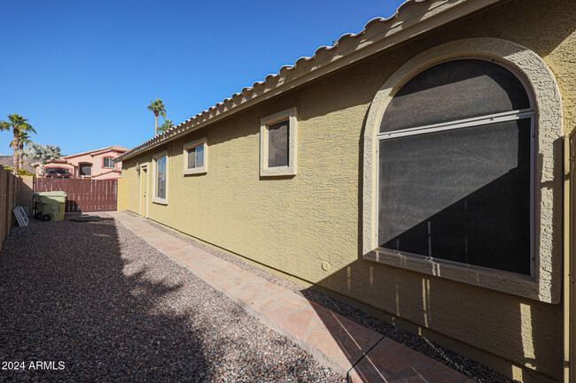 Building Photo - 5239 W Tonopah Dr